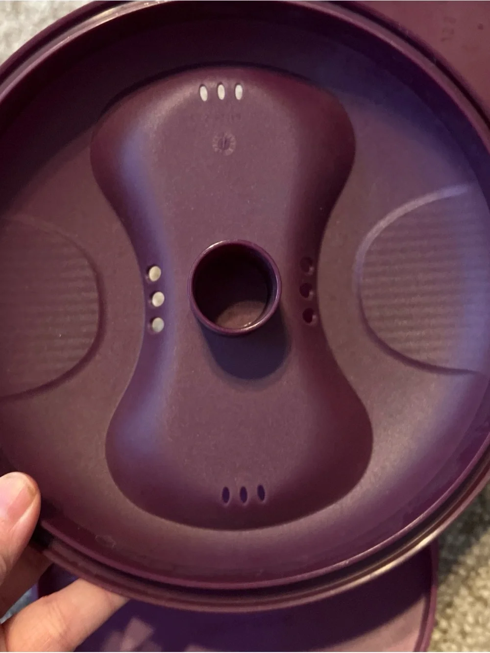 Tupperware Deep Purple Microwave rice cooker 2.2 L w/ Lid